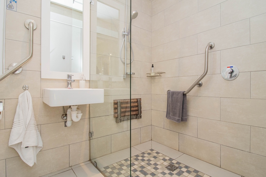 14 Bedroom Property for Sale in Kleinmond Western Cape